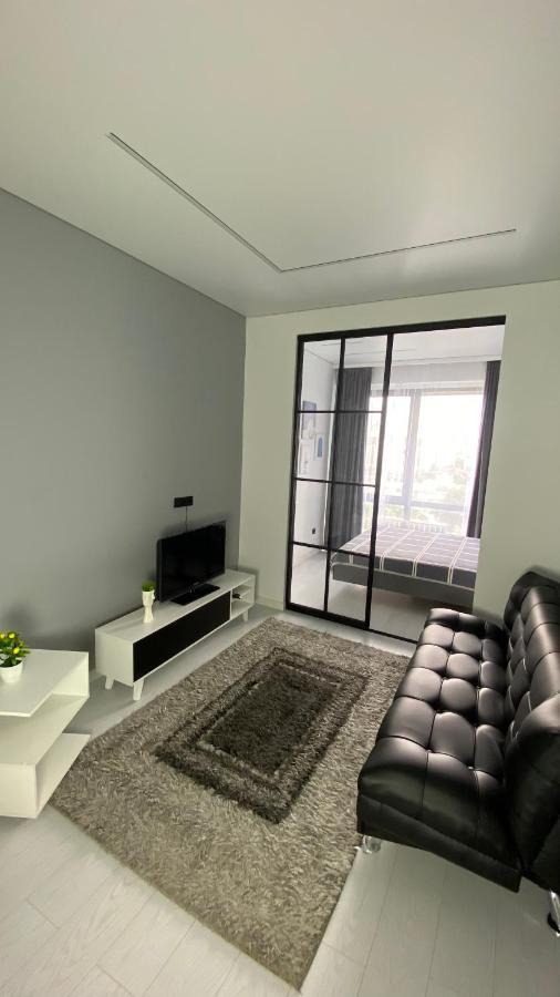 Heaven Apartment Mountain View 알마티 외부 사진