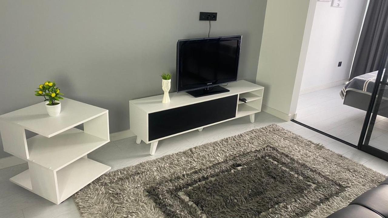 Heaven Apartment Mountain View 알마티 외부 사진