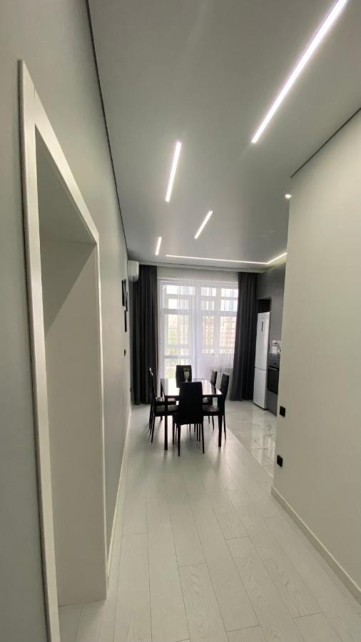 Heaven Apartment Mountain View 알마티 외부 사진